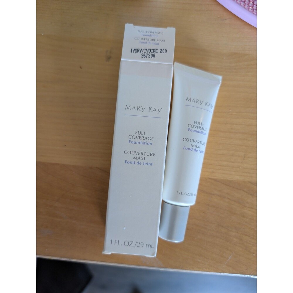 Mary Kay Full Coverage Foundation IVORY 200 Gray Cap 367300 NOS Normal Dry Skin